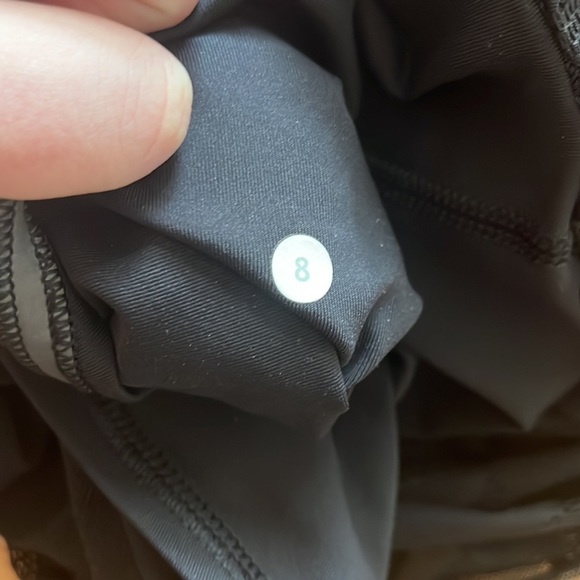 Lululemon City Sky Run By Short Black size 8 - Picture 11 of 11